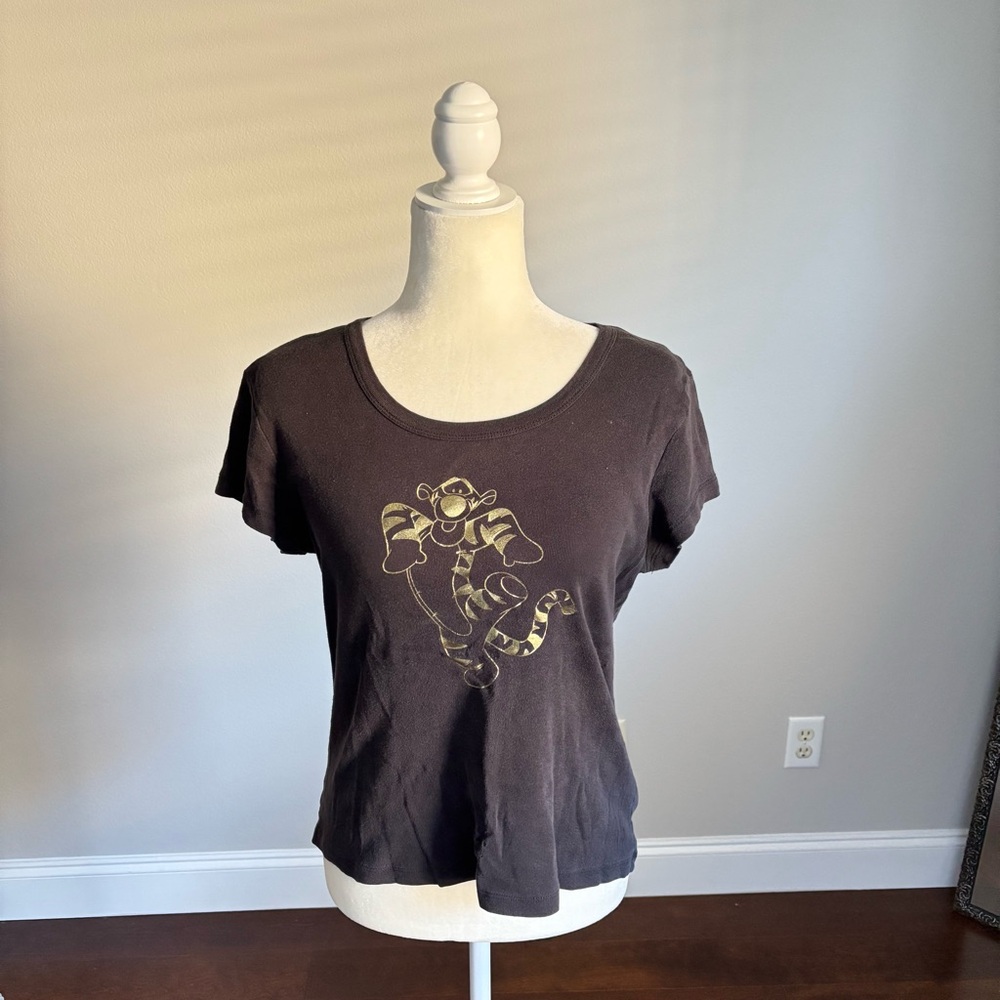 Vintage Disney Black Gold Graphic Tigger T-shirt Size Medium